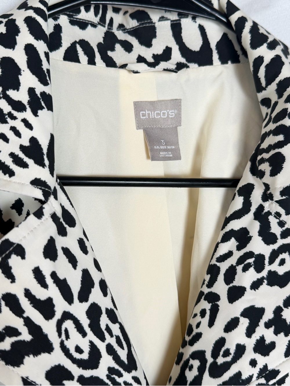Chico's Black and Cream Leopard Print Trench Coat Size 16/18 - Picture 4 of 9